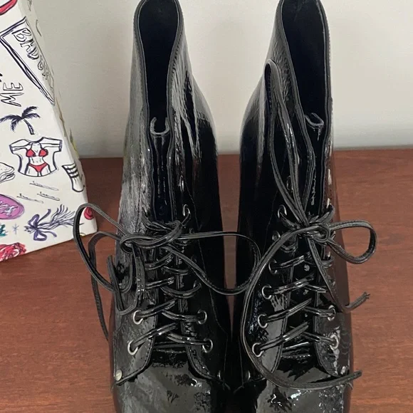 !RARE! Lita By Jeffrey Campbell - Shiny Black Lace Up Boots 9.5M - Picture 5 of 15